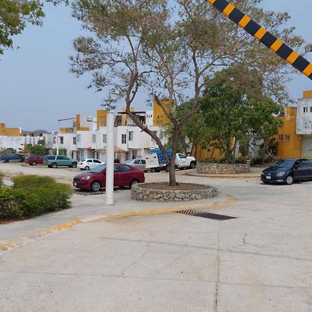 Villa Relajacion Cercas Del Aeropuerto Santa María Huatulco Exterior foto